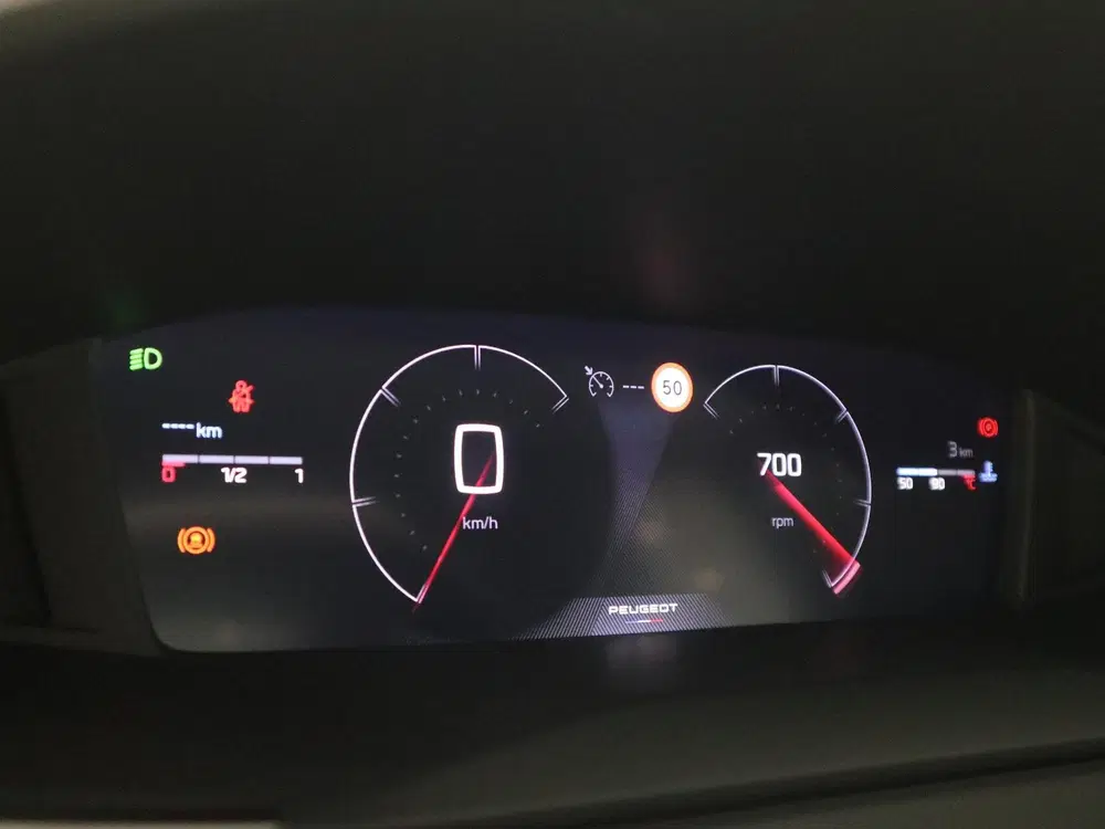 Peugeot 208 1.2 Hybrid 110 e-DCS6 Allure uit 2025, foto 19