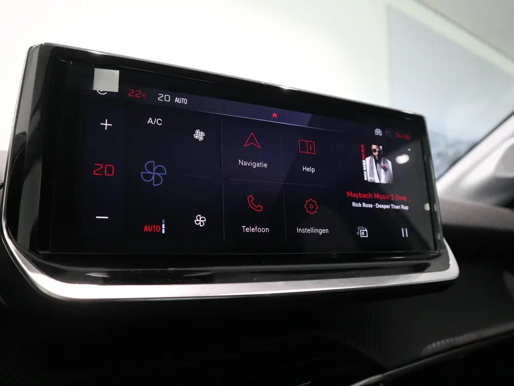 Peugeot 208 1.2 Hybrid 110 e-DCS6 Allure uit 2025, foto 8