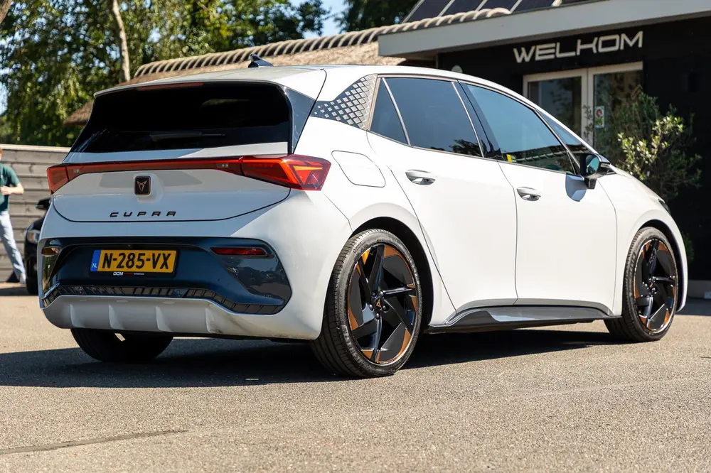 Cupra Born Copper Edition One 62 kWh Soh 89% I Panora uit 2021, foto 3