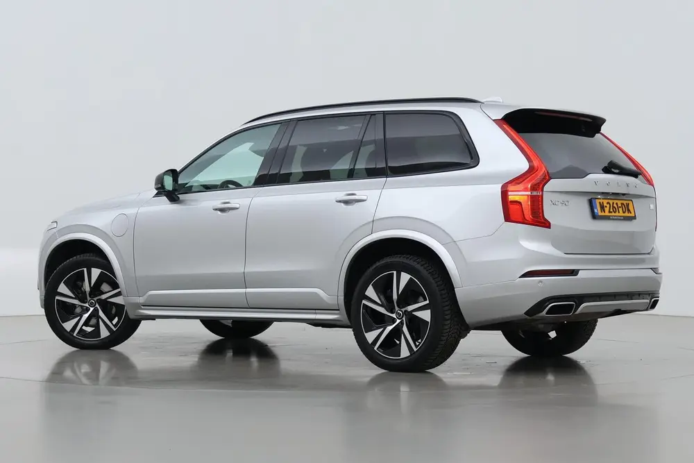 Volvo XC90 T8 Recharge R-Design uit 2021, foto 2