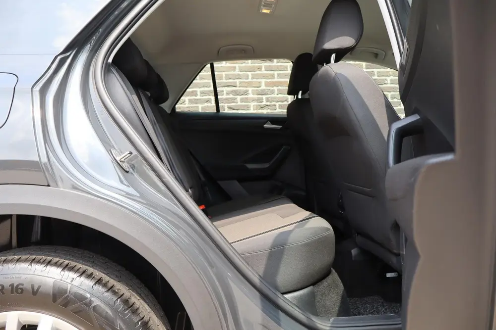 Volkswagen T-Roc 1.0 TSI 110pk Style | Navigatie | Adaptieve uit 2021, foto 17