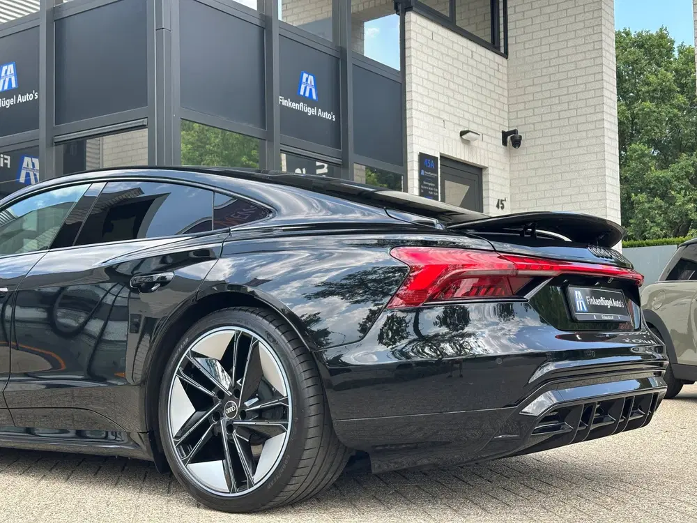 Audi e-tron Quattro uit 2022, foto 6