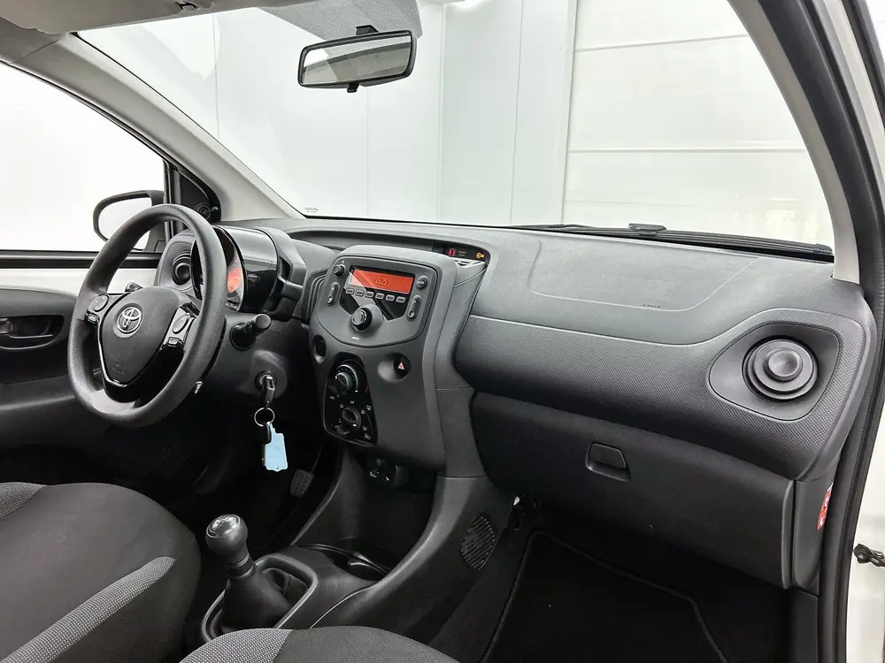 Toyota Aygo 1.0 VVT-i x-fun | Dealer onderhouden | Airco | E uit 2019, foto 6