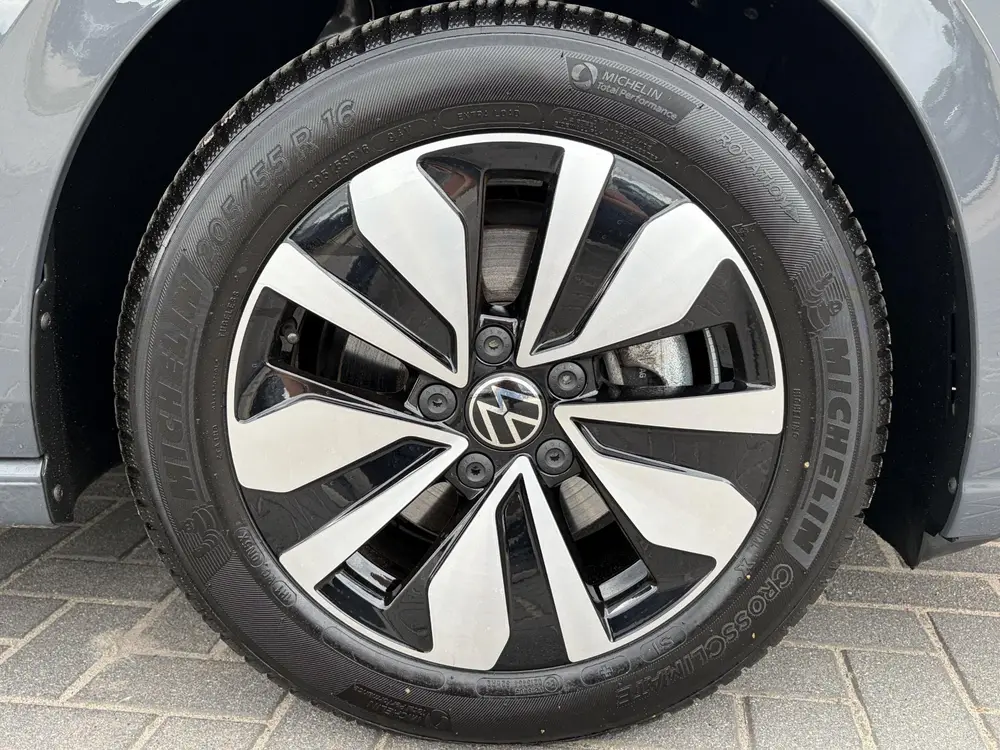 Volkswagen Golf 1.5 TSI GOAL / Airco / Stuur & Stoelverwarmi uit 2025, foto 14