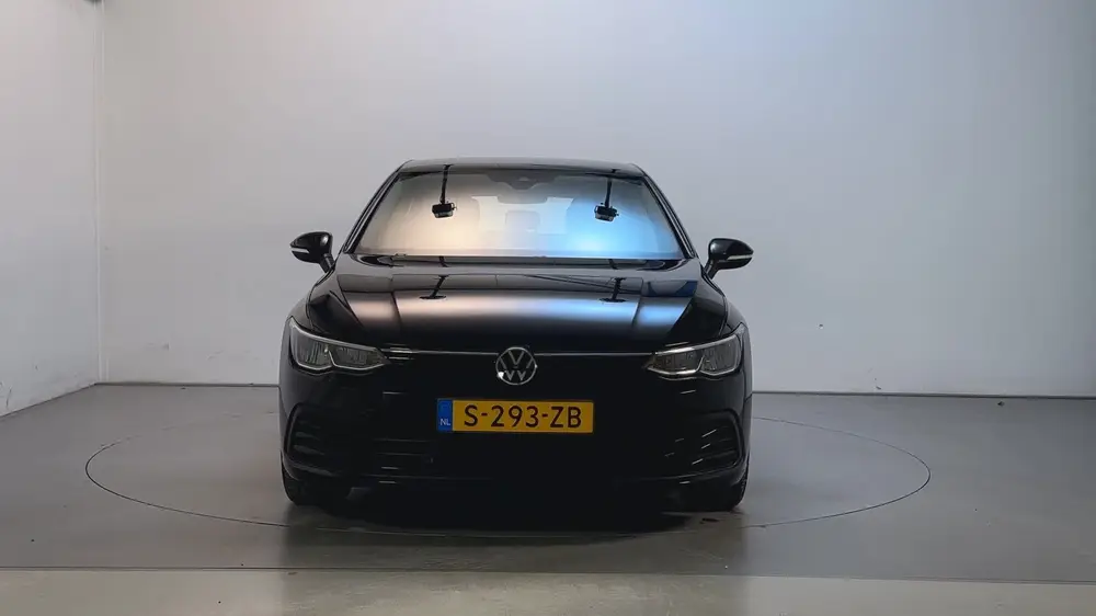 Volkswagen Golf 1.0 eTSI DSG 110pk Life Business Sfeerverlic uit 2023, foto 16