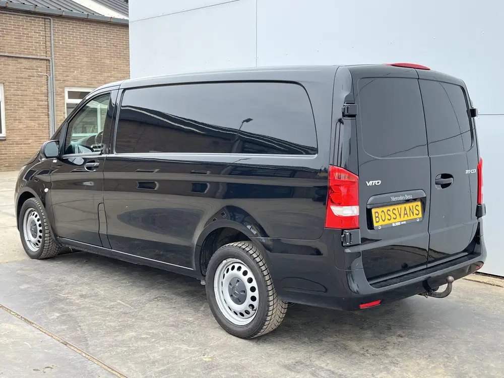 Mercedes-Benz Vito 119 1.9 CDI 190pk Automaat L2H1 9G-Tronic uit 2022, foto 2