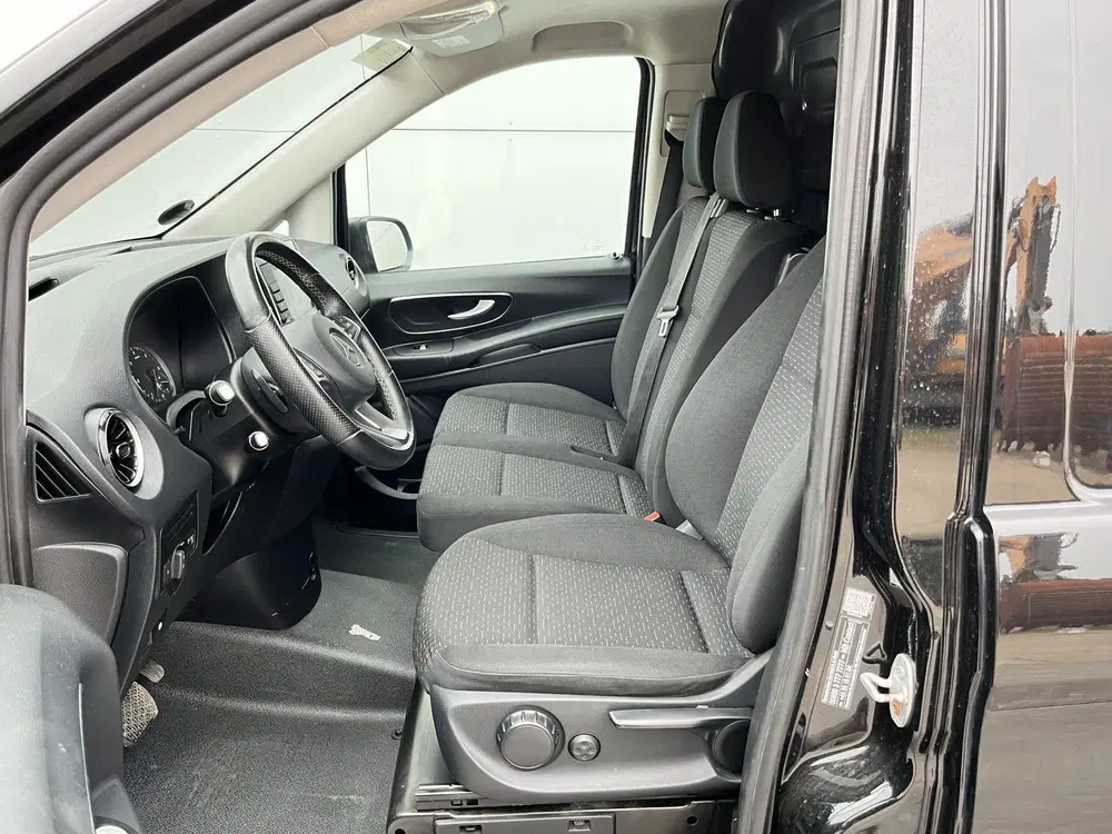 Mercedes-Benz Vito 119 1.9 CDI 190pk Automaat L2H1 9G-Tronic uit 2022, foto 7