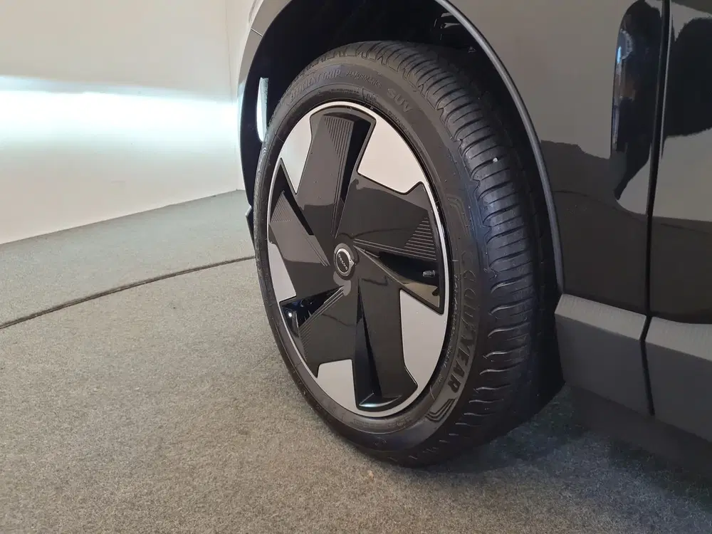 Volvo EX30 Single Motor Extended Range Plus 69 kWh 99 uit 2025, foto 10