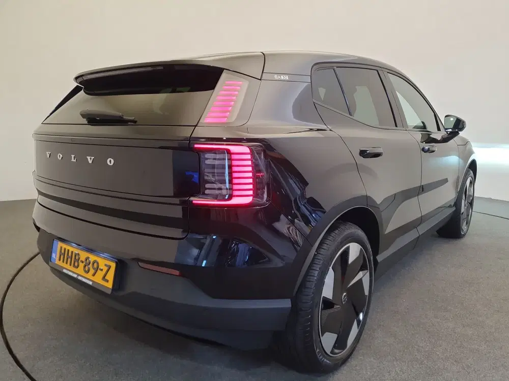 Volvo EX30 Single Motor Extended Range Plus 69 kWh 99 uit 2025, foto 7