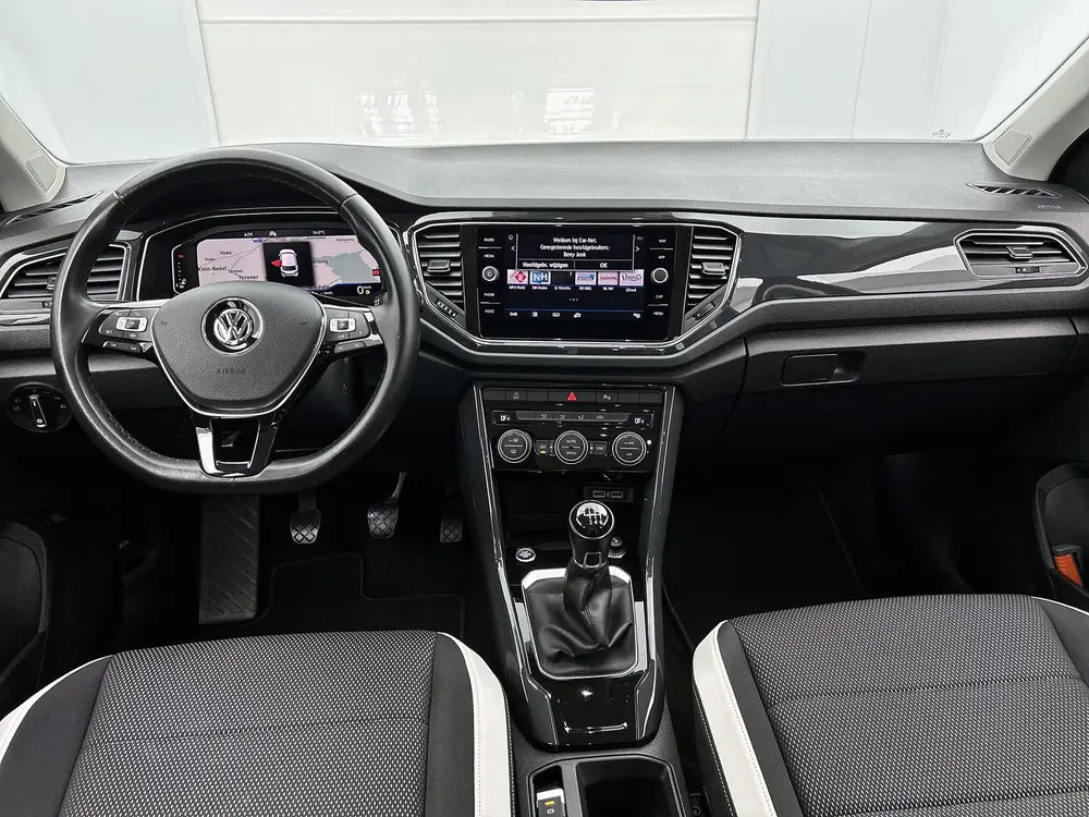 Volkswagen T-Roc 1.5TSI 150pk Sport | 18" LMV | App-connect uit 2020, foto 4
