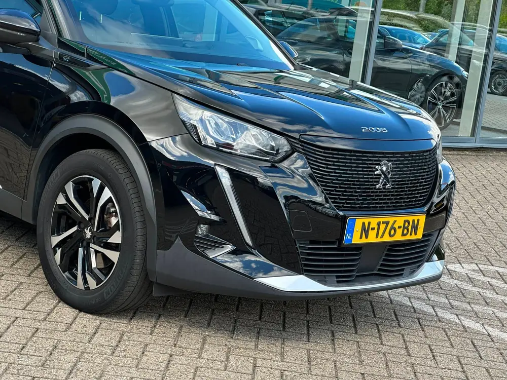 Peugeot 2008 EV Blue Lease Allure 50 kWh uit 2021, foto 6