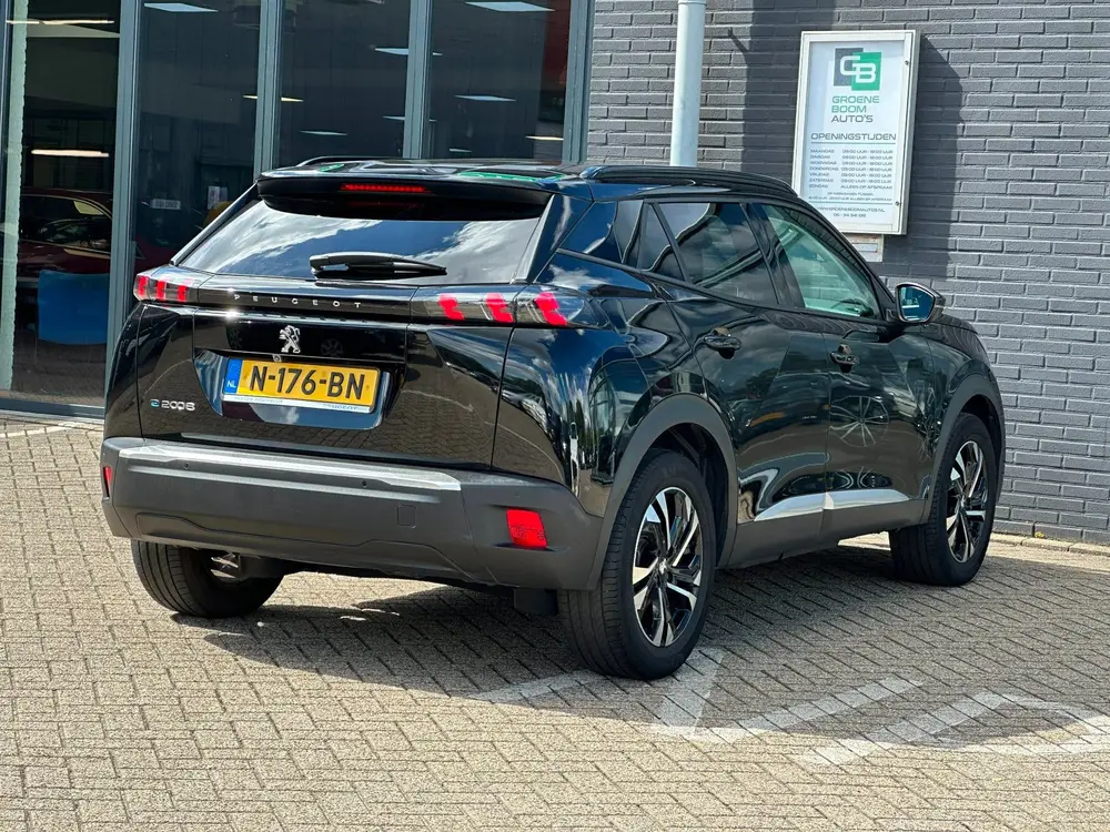 Peugeot 2008 EV Blue Lease Allure 50 kWh uit 2021, foto 7