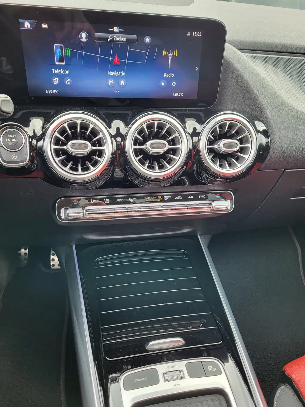 Mercedes-Benz GLA 250 e Star Edition AMG Line Plus uit 2023, foto 17