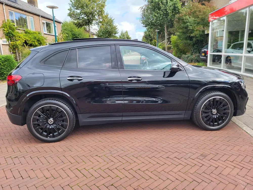 Mercedes-Benz GLA 250 e Star Edition AMG Line Plus uit 2023, foto 6