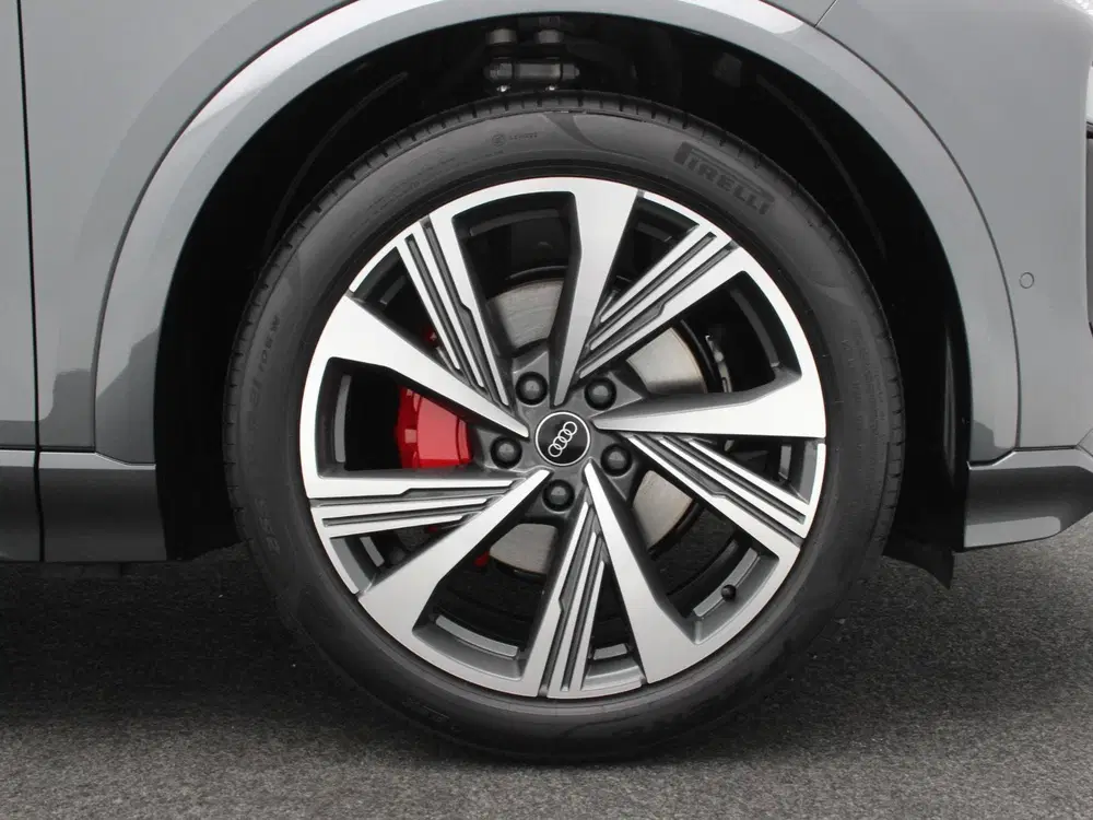 Audi Q6 e-tron S edition e-tron 83Kwh 252 PK uit 2026, foto 15