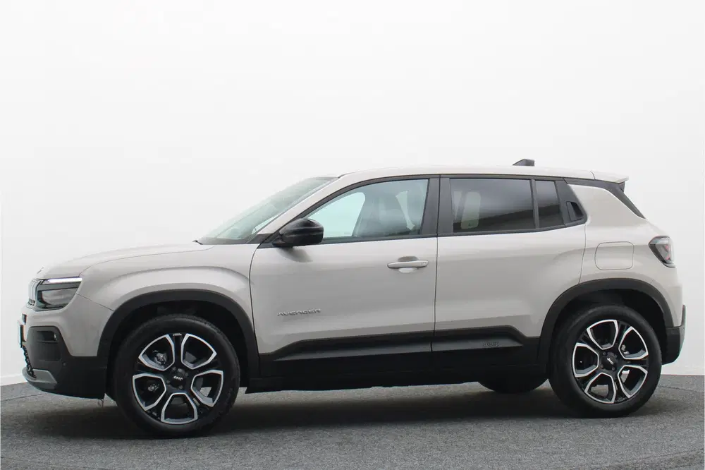 Jeep Avenger Summit 54 kWh Camera uit 2025, foto 7