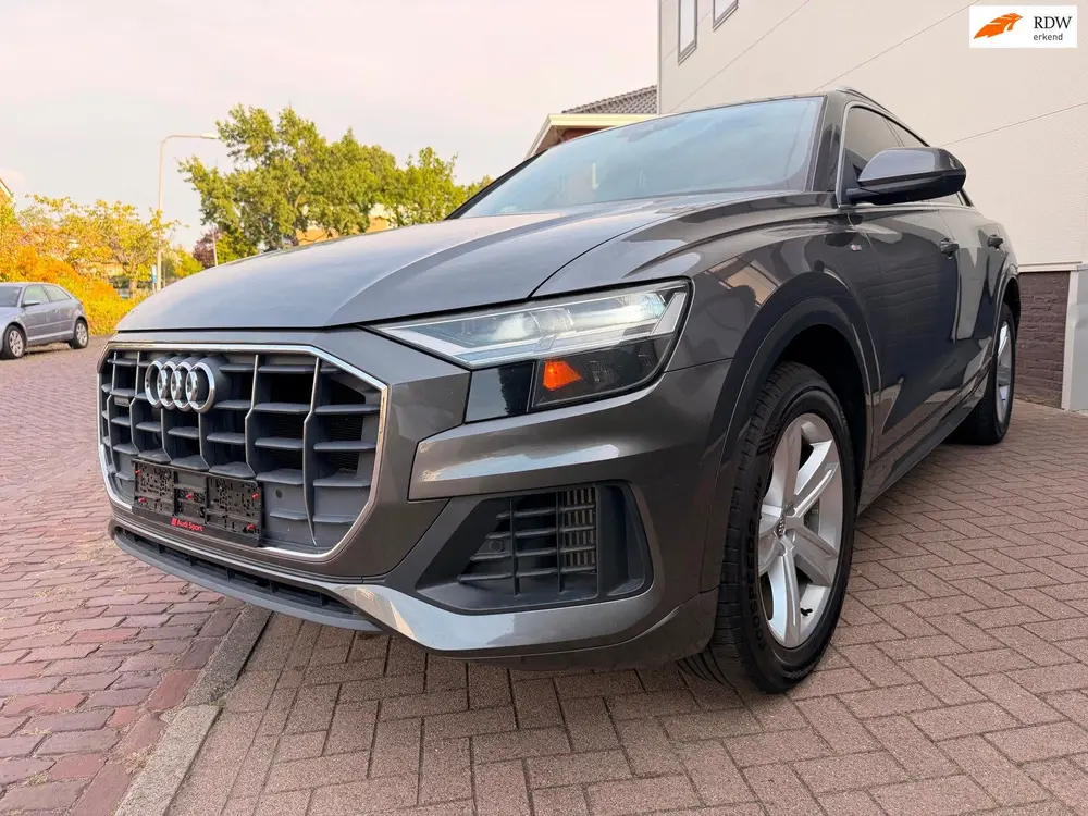 Audi Q8 55 TFSI S Line uit 2019