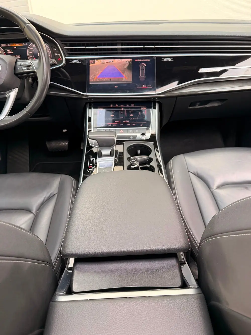 Audi Q8 55 TFSI S Line uit 2019, foto 14