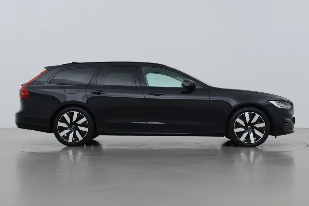 Volvo V90 T8 Plus Dark uit 2024, foto 10