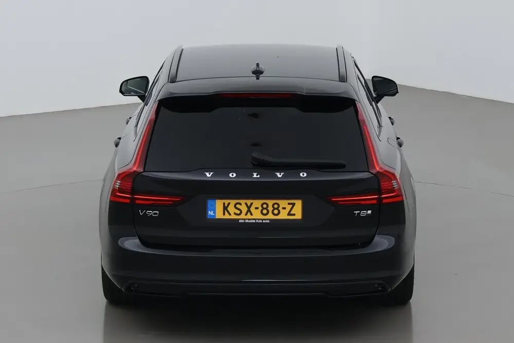 Volvo V90 T8 Plus Dark uit 2024, foto 9