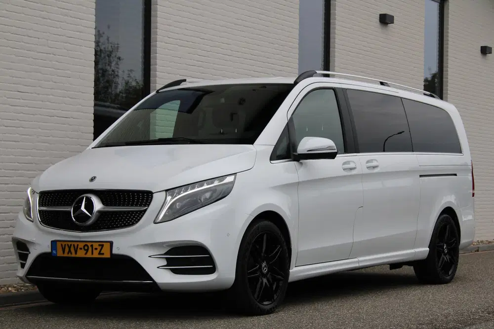 Mercedes-Benz V-Klasse 300d uit 2024, foto 20
