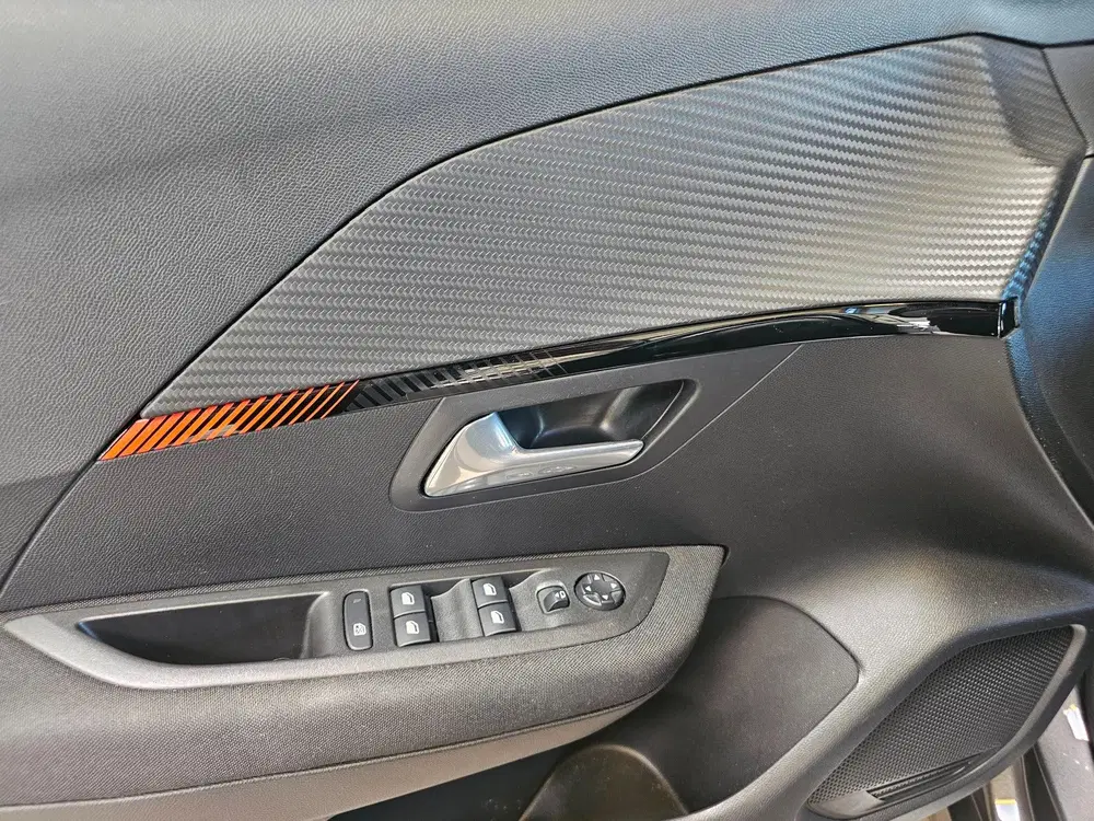 Peugeot 208 1.2 PureTech Active Pack uit 2021, foto 10