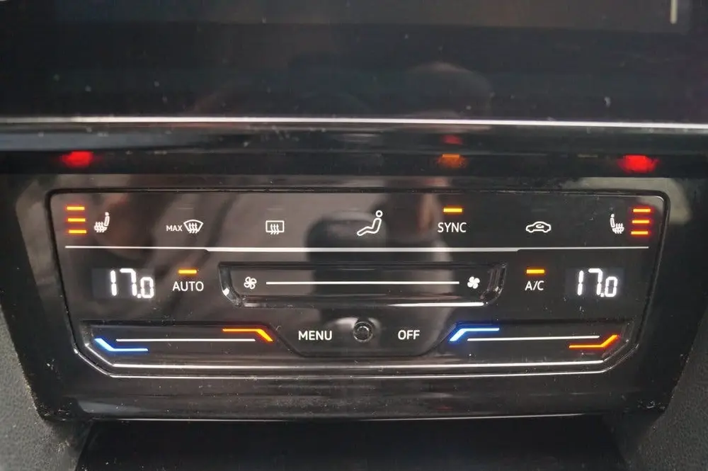 Volkswagen Arteon 2.0 TDi 150pk R-line -NAVI-ECC-PDC uit 2021, foto 19