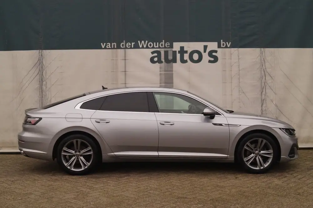 Volkswagen Arteon 2.0 TDi 150pk R-line -NAVI-ECC-PDC uit 2021, foto 2