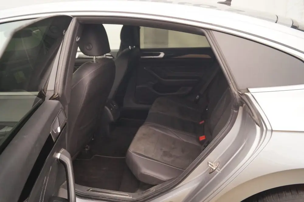 Volkswagen Arteon 2.0 TDi 150pk R-line -NAVI-ECC-PDC uit 2021, foto 8