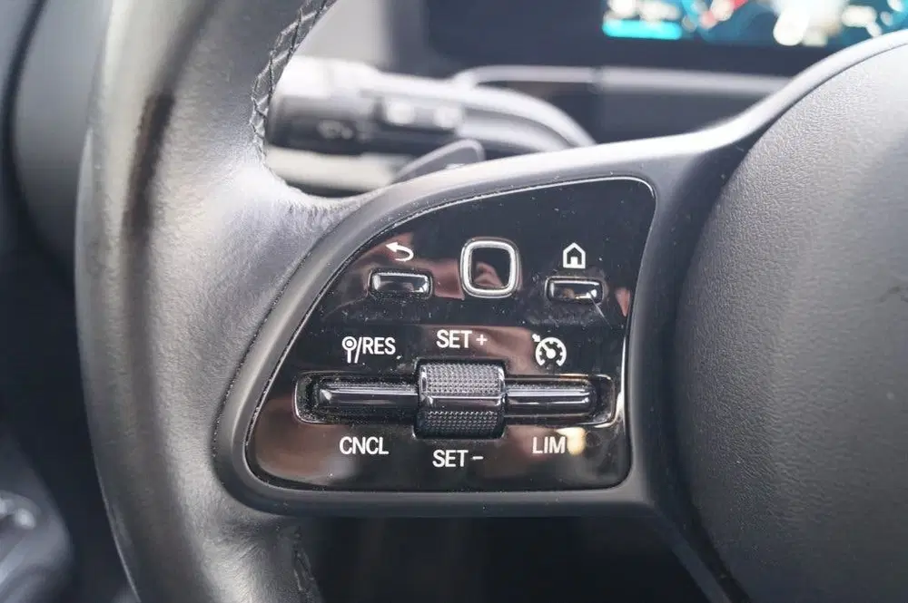 Mercedes-Benz GLA 180d Automaat Business Line -ECC-NAVI-TREK uit 2022, foto 14