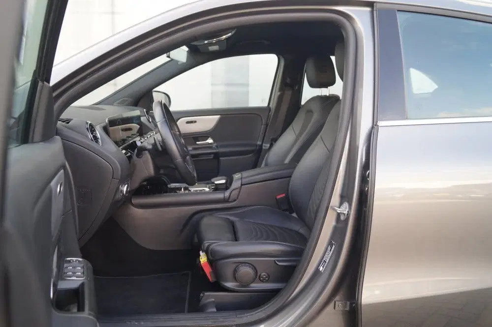 Mercedes-Benz GLA 180d Automaat Business Line -ECC-NAVI-TREK uit 2022, foto 6