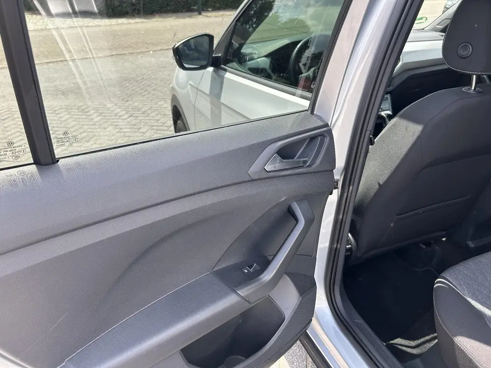 Volkswagen T-Cross 1.0 TSI Style uit 2023, foto 10