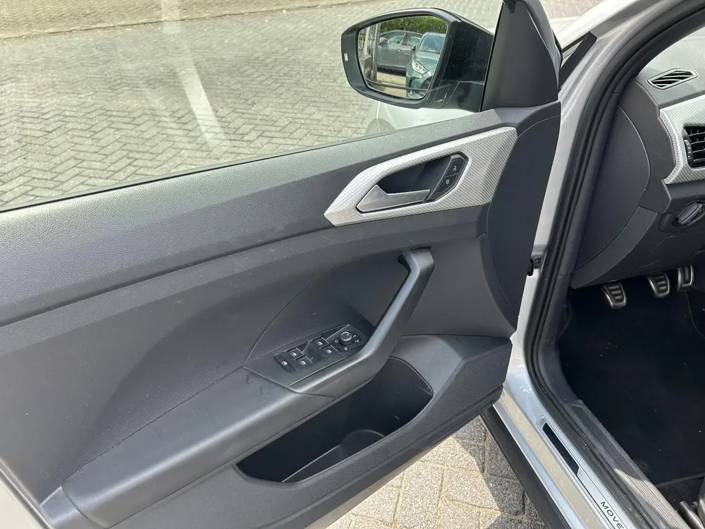 Volkswagen T-Cross 1.0 TSI Style uit 2023, foto 13