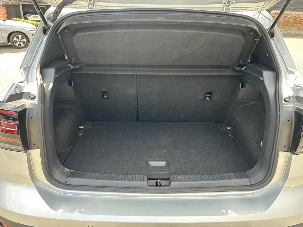 Volkswagen T-Cross 1.0 TSI Style uit 2023, foto 9