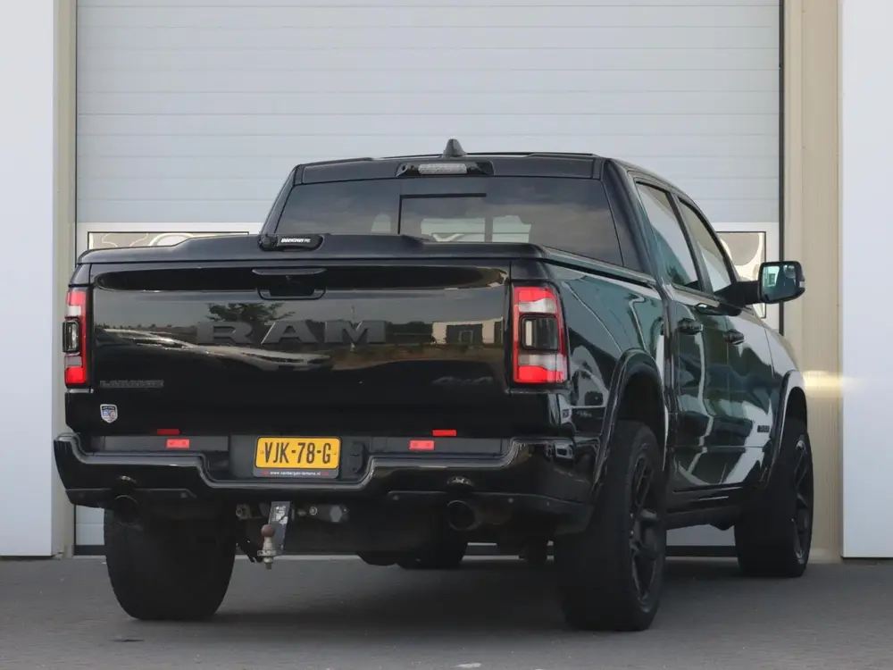 Dodge Ram 1500 5.7 V8 4x4 Crew Cab Laramie | Panoramadak uit 2021, foto 2