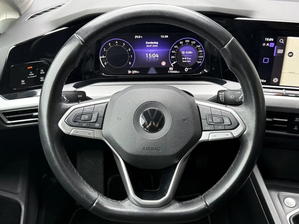 Volkswagen Golf Variant 1.0 TSI Life uit 2021, foto 17
