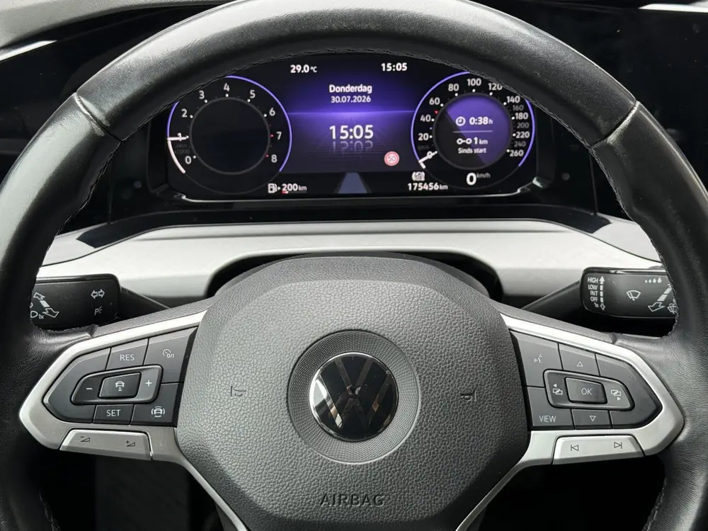 Volkswagen Golf Variant 1.0 TSI Life uit 2021, foto 18