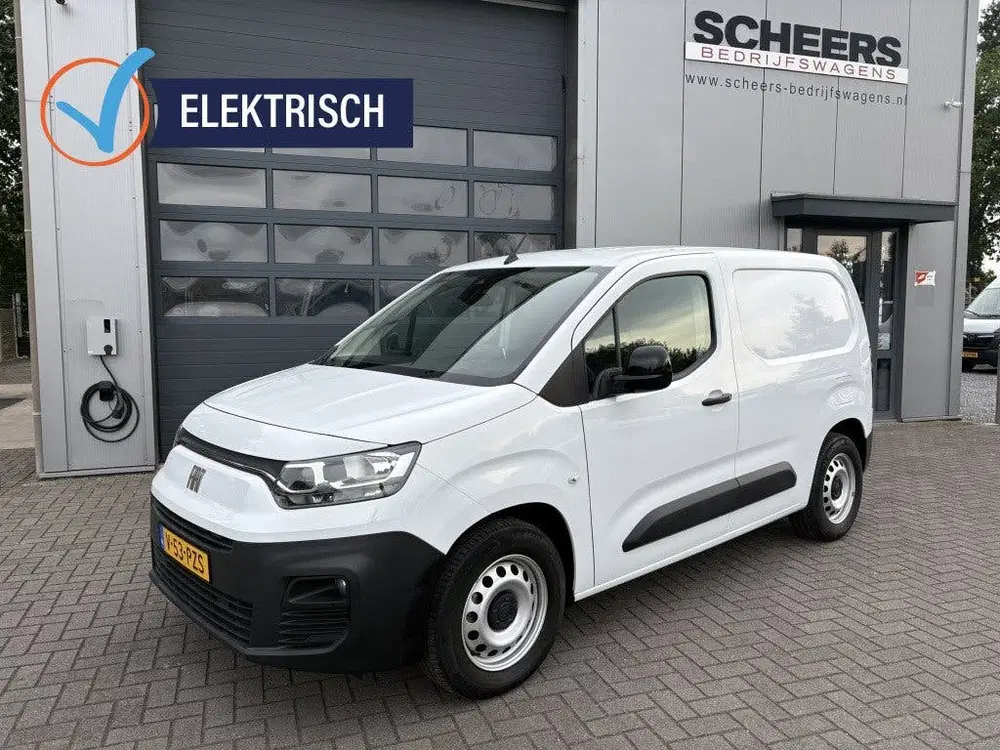 Fiat Doblo E-Doblò 50 kWh 3-zits uit 2023