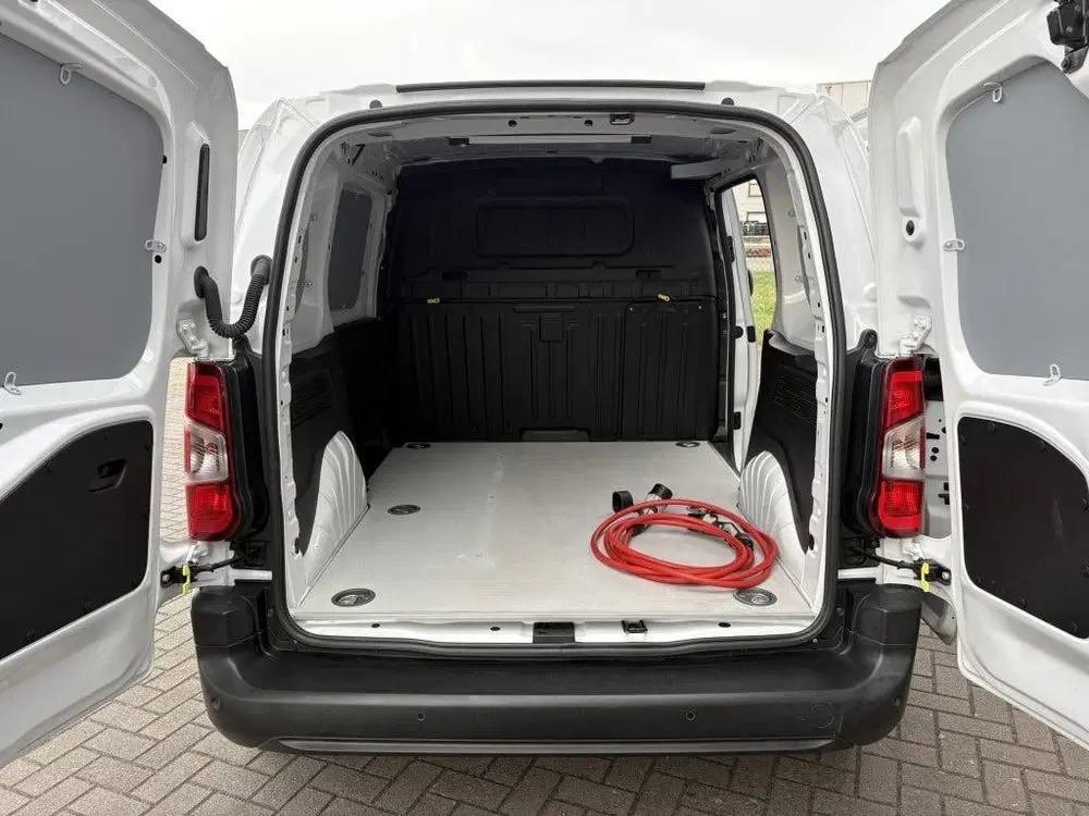 Fiat Doblo E-Doblò 50 kWh 3-zits uit 2023, foto 6