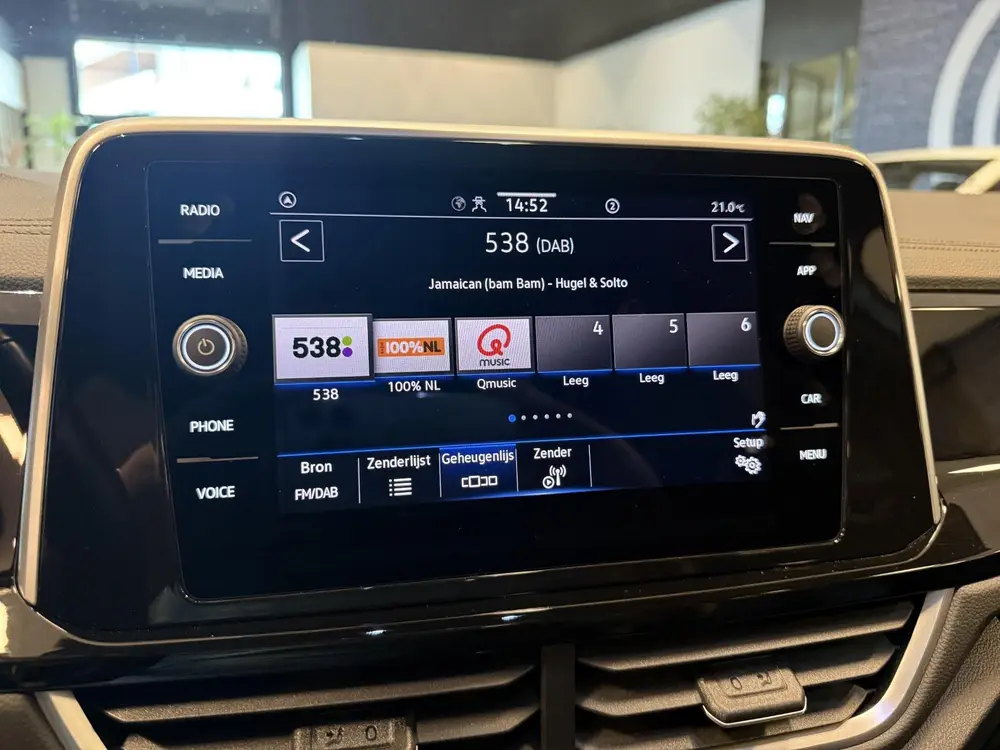 Volkswagen T-Roc 1.5 TSI R-Line Business |Carplay|ACC|Elek A uit 2024, foto 12