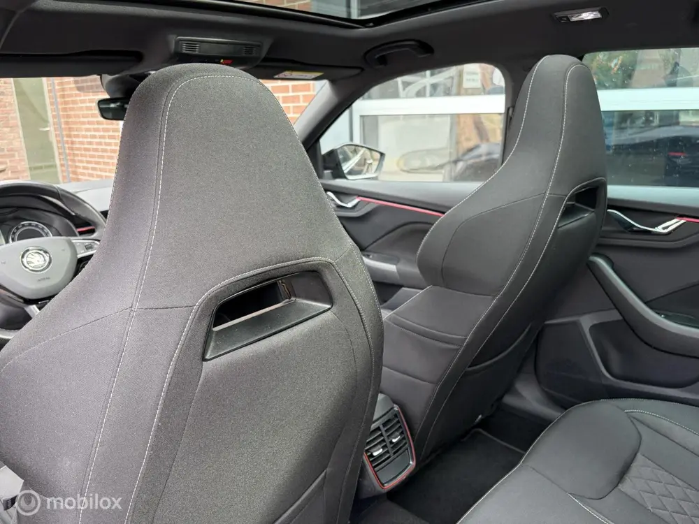 Skoda Scala 1.5 TSI Sport Business uit 2020, foto 8