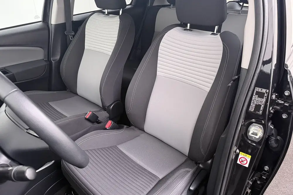 Toyota Yaris 1.5 Aut. Hybrid Dynamic Camera Climate Navi Pri uit 2019, foto 9