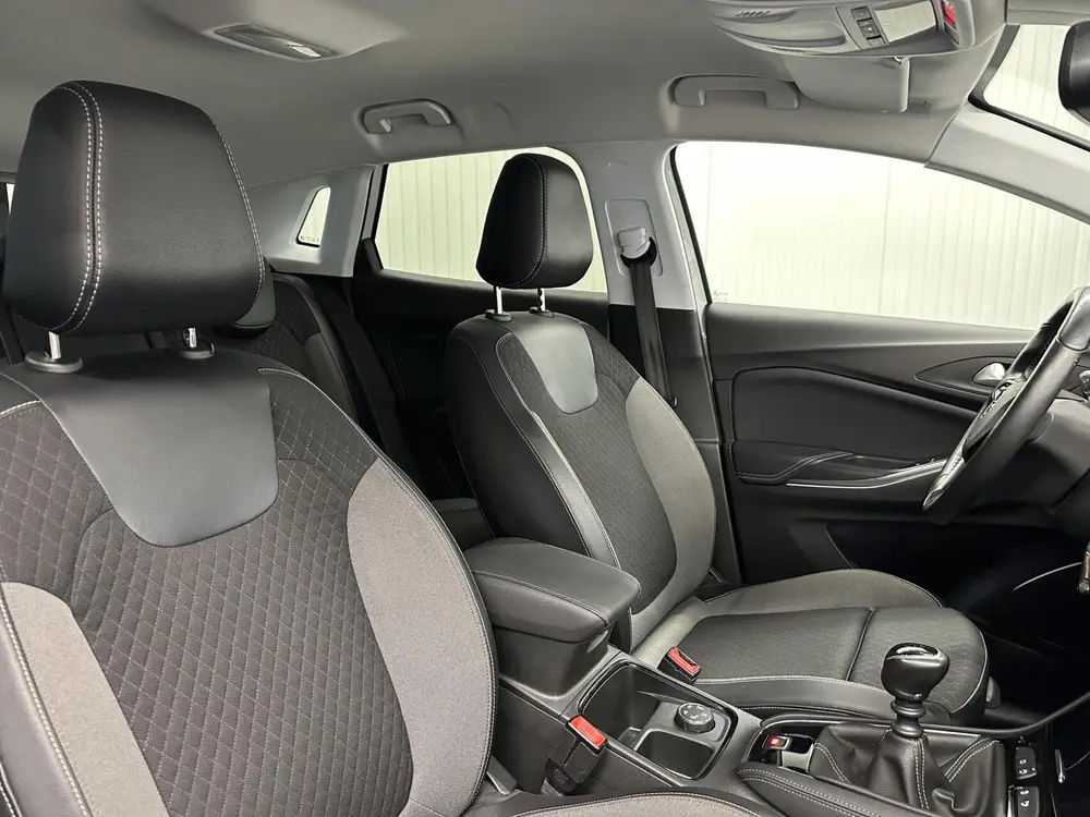 Opel Grandland X 1.2 Turbo Innovation CAMERA NAVI LM CARPLAY uit 2019, foto 13