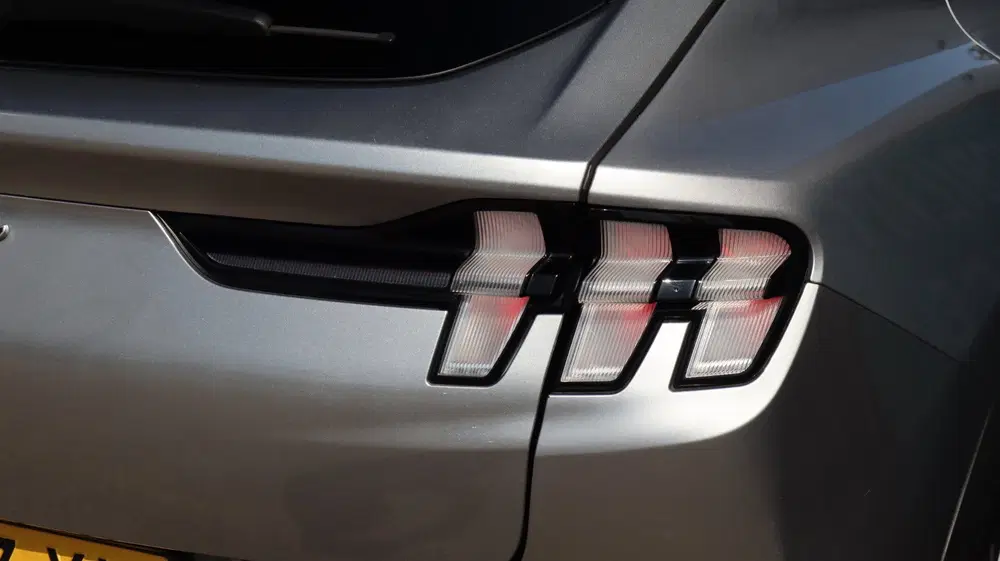 Ford Mustang Mach-E RWD 75 kWh SOH93% Leder LED ACC CarPlay uit 2021, foto 11