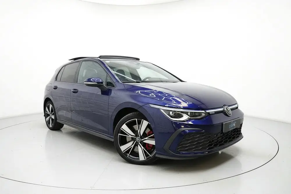 Volkswagen Golf 8 1.4 eHybrid GTE PANO CAM ACC SFEER IQ HUD uit 2020, foto 3