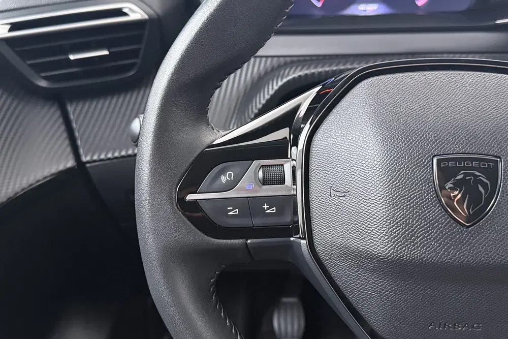 Peugeot 208 1.2T 101 PK Allure Half-Leder Carplay Priv uit 2025, foto 17