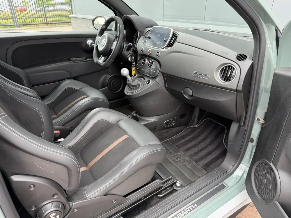 Abarth 695 1.4 T-Jet Anniversario 70 1e EIGENAAR | BTW | DEA uit 2021, foto 13