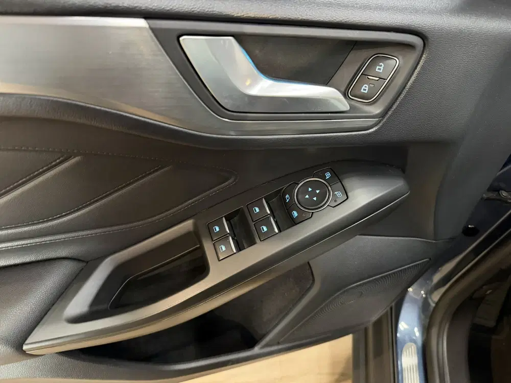 Ford Focus 1.0 EcoBoost Titanium Business Airco ECC uit 2020, foto 11