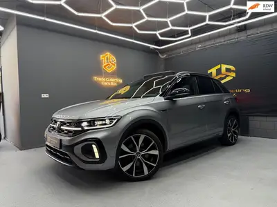 Volkswagen T-Roc 1.5 TSI R-Line Black edition IQ-Pano-keyles uit 2024