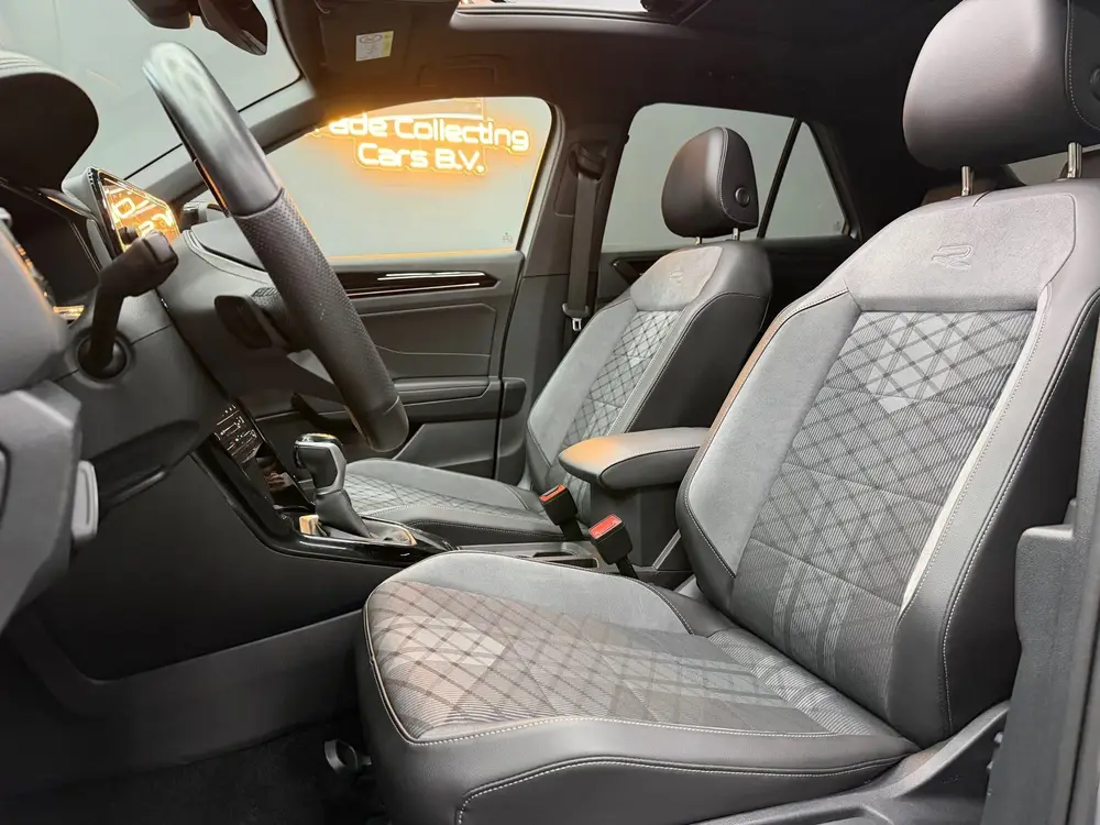 Volkswagen T-Roc 1.5 TSI R-Line Black edition IQ-Pano-keyles uit 2024, foto 19